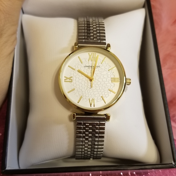 London Fog Wembley Two Tone Bracelet Watch New in Original Box with Tags - Picture 3 of 16